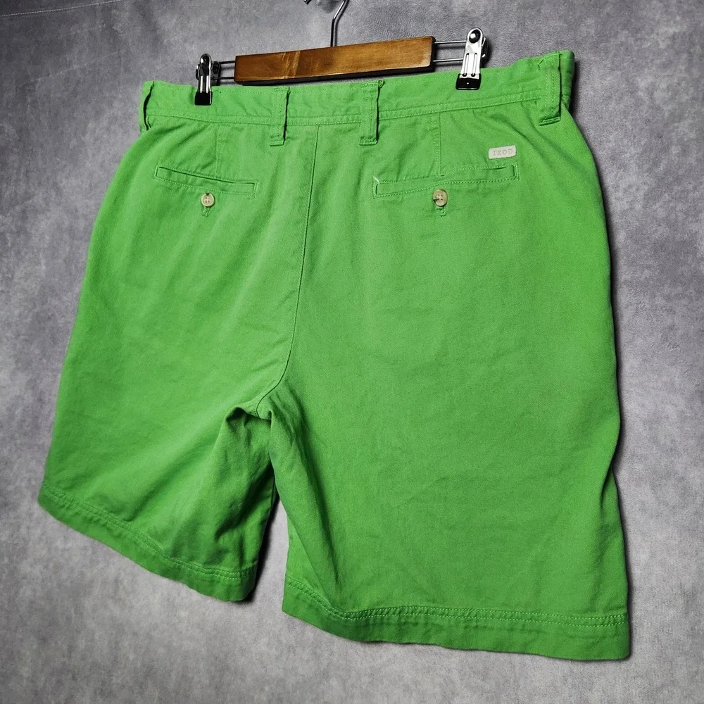 Izod Saltwater Mens Green Cotton Chino Shorts Size 38 Summer Casual